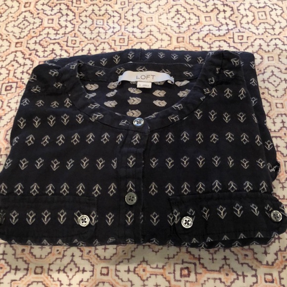 LOFT Button down Blouse - Picture 3 of 3